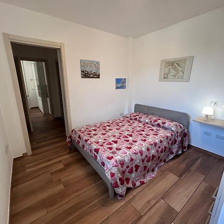 Haus Am See Villa Porto Valtravaglia Exterior photo