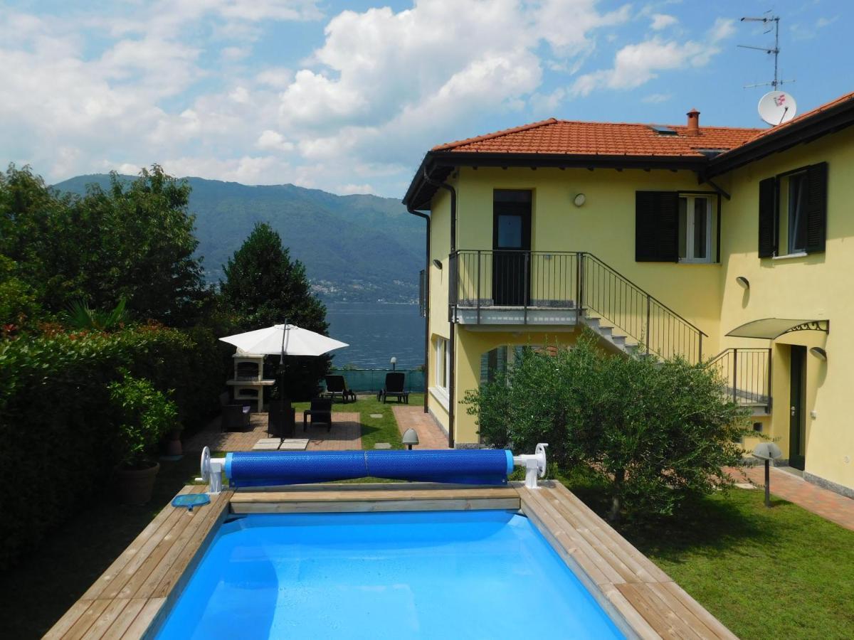Haus Am See Villa Porto Valtravaglia Exterior photo