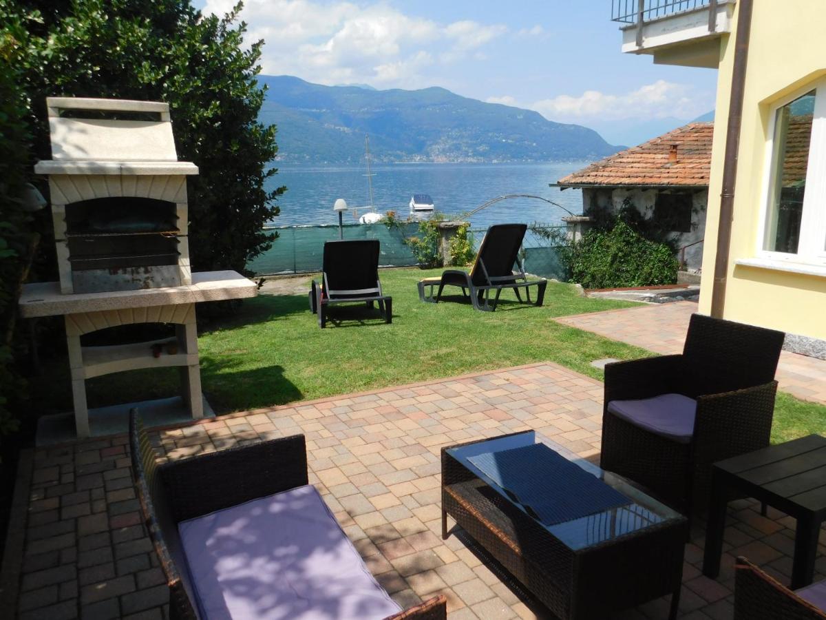 Haus Am See Villa Porto Valtravaglia Exterior photo