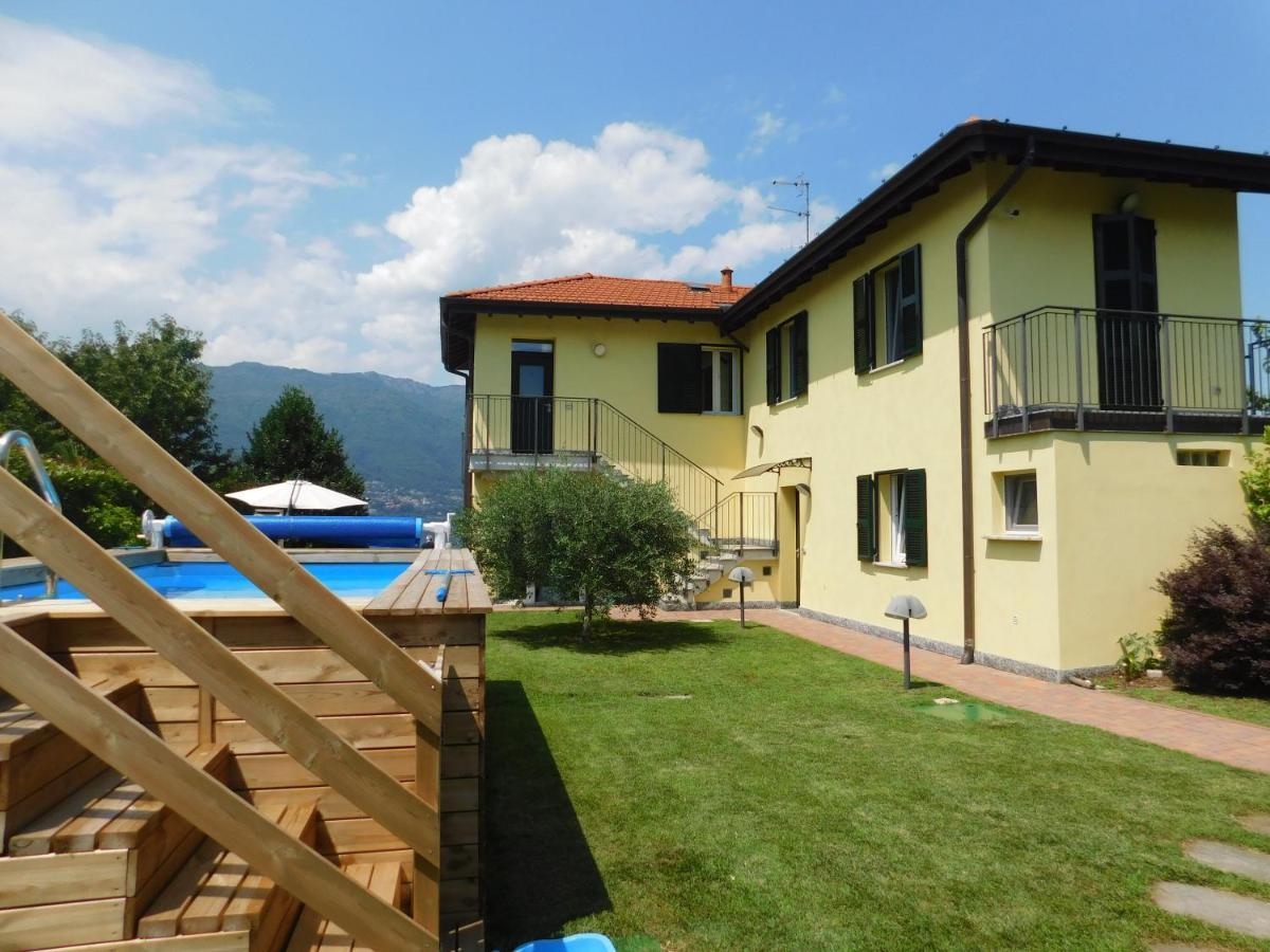 Haus Am See Villa Porto Valtravaglia Exterior photo