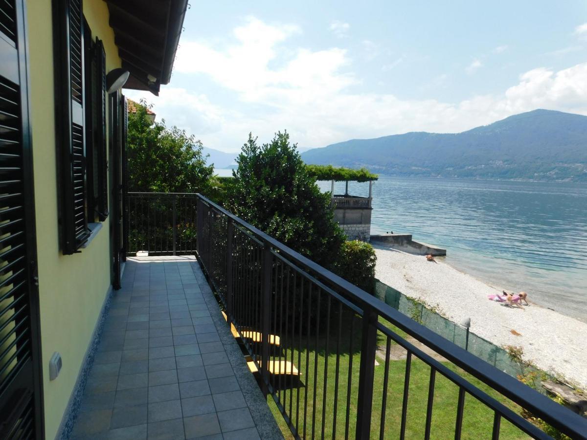 Haus Am See Villa Porto Valtravaglia Exterior photo